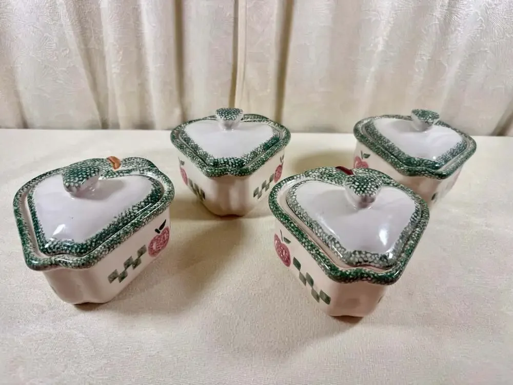 Vintage 1996 Teamson Apple Themed Heart-Shaped Ceramic Covered Bowls, Set of 4